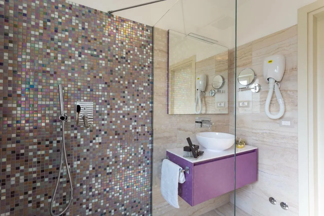 Hotel Domus Bellagio 3*,  Italia