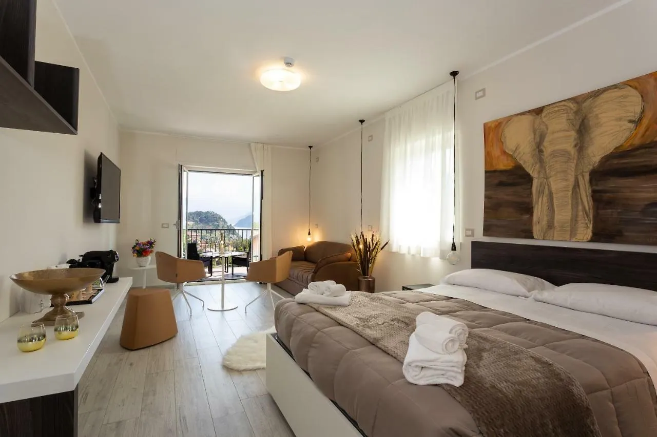 Hotel Domus Bellagio 3*,  Italia
