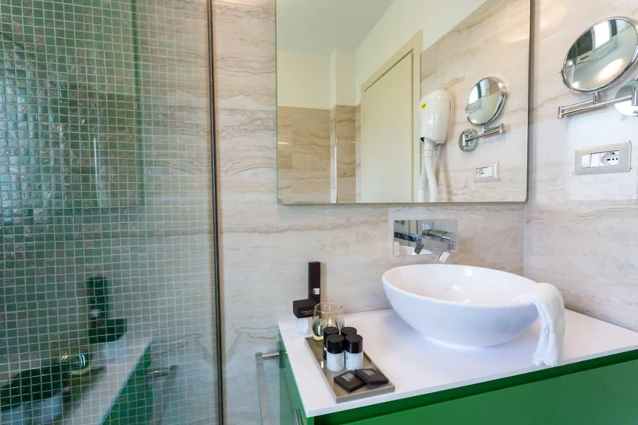 Hotel Domus Bellagio 3*,